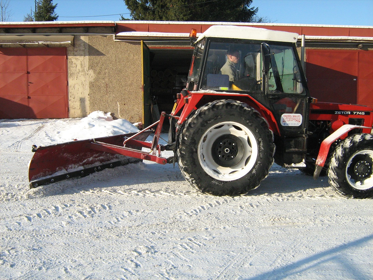 traktor, úklid sněhu, zima